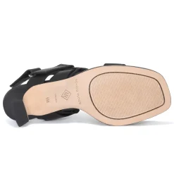 Hot Donald Pliner KAMELE Black